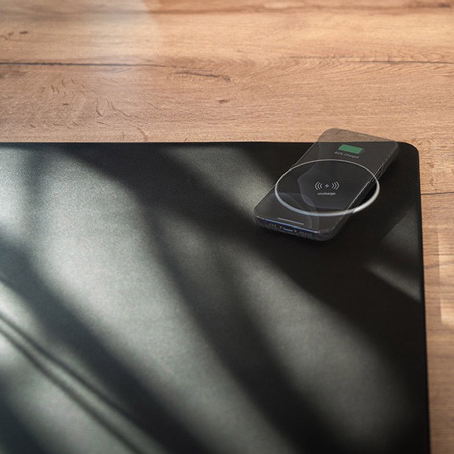 Desk Mat with AirCharge™